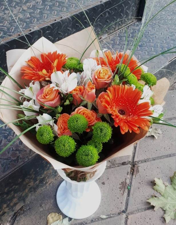 Букет цветов из: Герберы, Хризантемы, Альстромерии и Розы в Сунже Республики Ингушетия