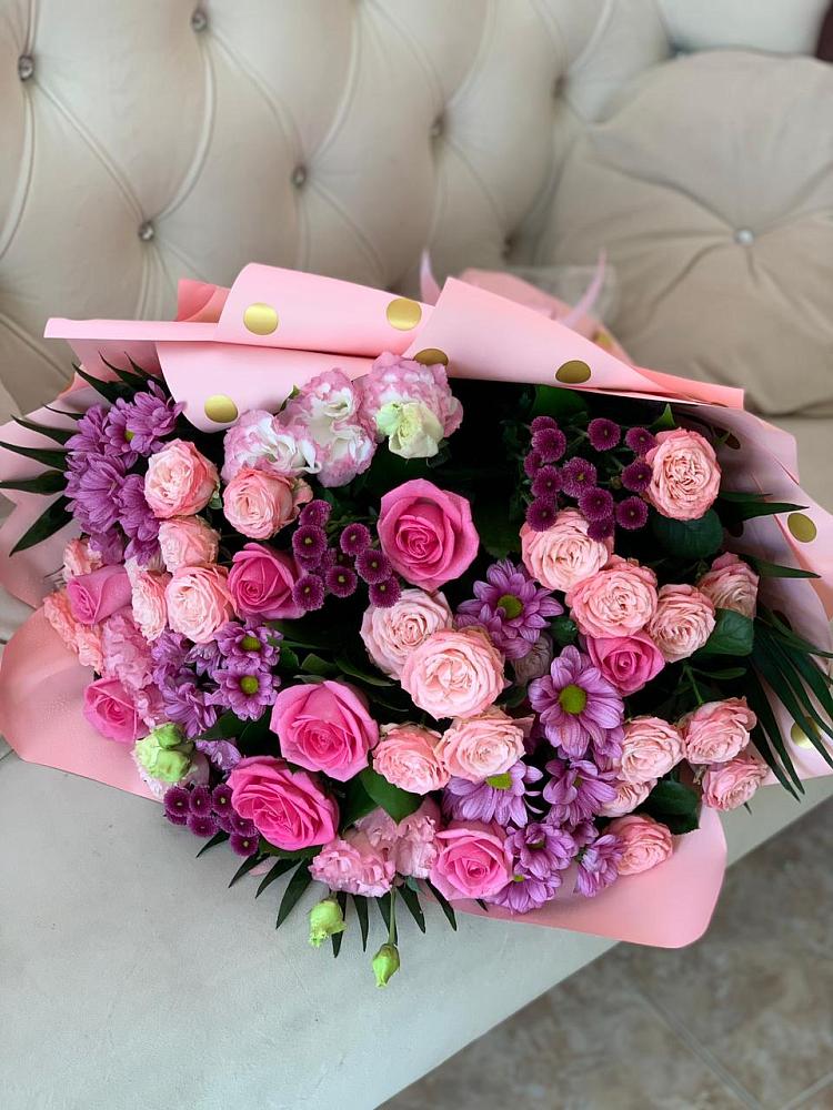 Букет цветов из: Хризантемы, Розы и Лизиантусы в Сунже Республики Ингушетия