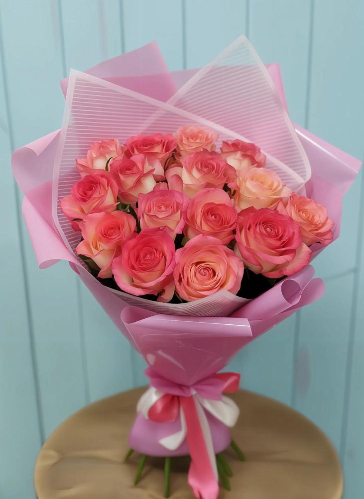 Букет 15 Розовых роз Равель в Сунже Республики Ингушетия