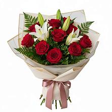 Букет цветов из:  Лилии и Розы в Сунже Республики Ингушетия