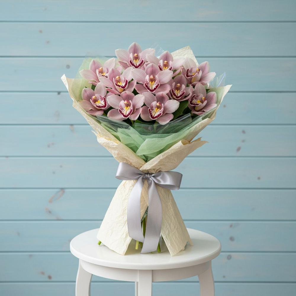 Букет цветов из: Орхидеи и Розы в Сунже Республики Ингушетия