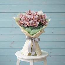 Букет цветов из:  Орхидеи и Розы в Сунже Республики Ингушетия