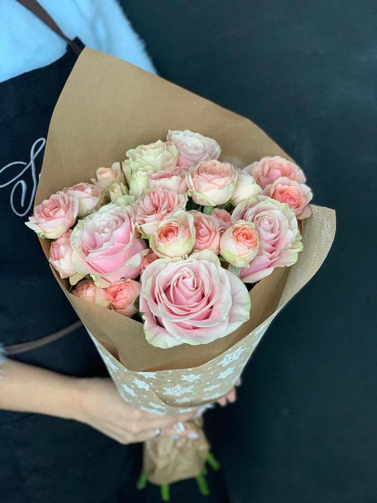 Букет цветов из: Хризантемы и Розы в Сунже Республики Ингушетия