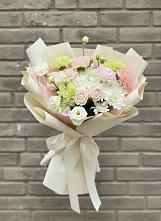 Букет цветов из:  Гвоздики, Розы, Лизиантусы и Хризантемы в Сунже Республики Ингушетия