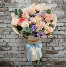 Букет цветов из:  Розы, Лизиантусы и Гвоздики в Сунже Республики Ингушетия